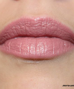 son-bobbi-brown-pale-pink