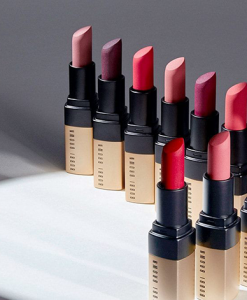 son-bobbi-brown-retro-red-luxe-lip-color