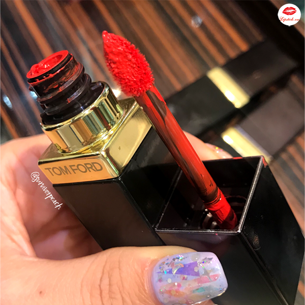 Son Kem Tom Ford 06 Knockout Lip Lacquer Vinyl Màu Cam Đỏ