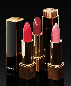 Chanel Beautys La Comete makeup collection will leave you starryeyed   Her World Singapore