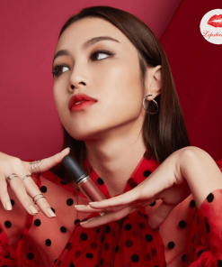 Son-MAC-Powder-Kiss-Liquid-Lipstick-991-Devoted-To-Chili