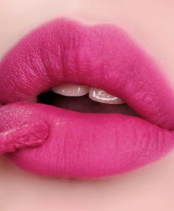 son-mac-powder-kiss-liquid-986