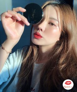 phan-nuoc-cushion-ysl-vo-den-vang