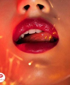 ysl-rouge-volupte-shine-wild-mau-119-light-me-red