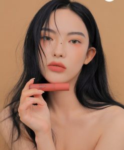 3ce-blurring-liquid-mau-stick-around