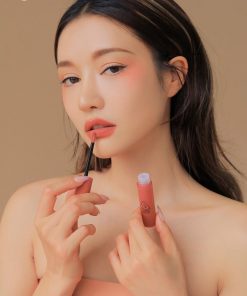 son-3ce-blurring-liquid-lip-mau-stick-around