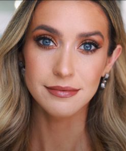 model-swatch-charlotte-tilbury-super-you