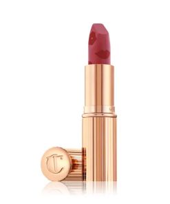Son Charlotte Tilbury First Dance