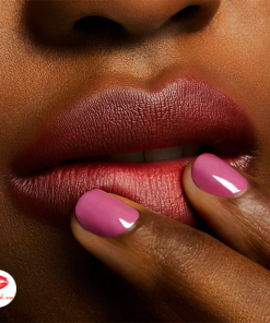 926-dubonnet-buzz-powder-kiss-lipstick
