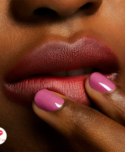 926-dubonnet-buzz-powder-kiss-lipstick