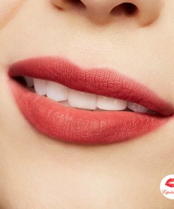 mac-926-dubonnet-buzz-powder-kiss-lipstick