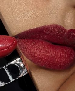 son-dior-matte-666-rouge-en-diable