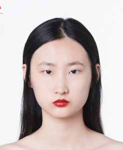 gucci-25-goldie-red-vo-do-mau-do-anh-cam1