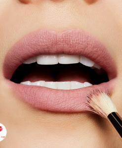 mac-978-ferosh-liquid-lipcolour