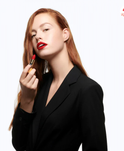 son-ysl-151-rouge-unapologetic-moi-2