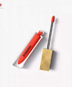 son-kem-burberry-40-festive-red