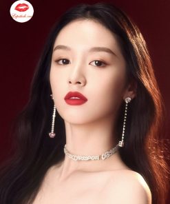 son-mac-aute-cuture-starring-rosalia-red-chile
