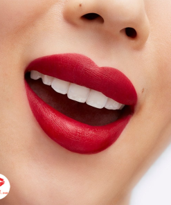 son-mac-aute-cuture-starring-rosalia-red-chile