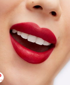 son-mac-aute-cuture-starring-rosalia-red-chile