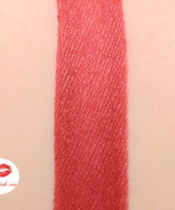 swatch-charlotte-tilbury_berry-lucky_004_swatch