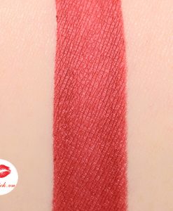 swatch-charlotte-tilbury_berry-lucky_004_swatch