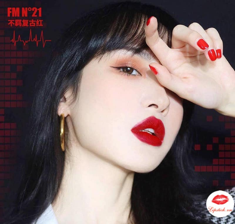 Son YSL vỏ nhung 21 Rouge Paradoxe