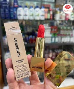 burberry-kisses-matte-mau-17