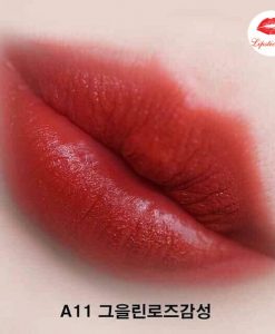 son-black-rouge-a11-Tanned-Camellia