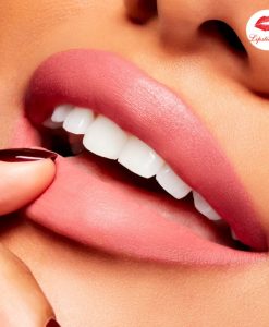 son-mac-mau-hong-nude