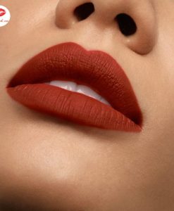 son louboutin màu đỏ đất