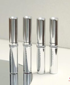 mac locked kiss connoisseur