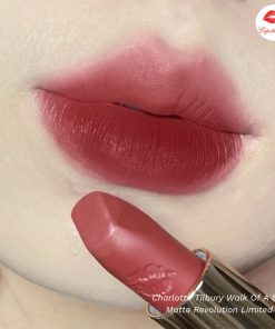 charlotte-tilbury-walk-of-a-star-1