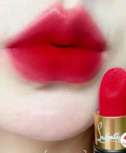 christian-louboutin-005m-do-cam