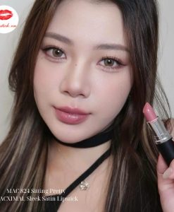 mac-824-sitting-pretty