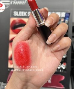son-mac-mau-left-on-red