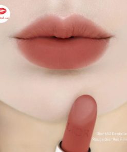 dior dentelle 652
